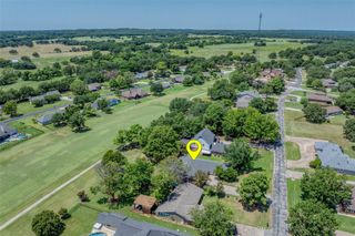 310 Navajo Trail, Gainesville, TX 76240