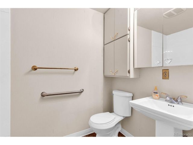 25451 Parkview Dr, Pueblo, CO 81006