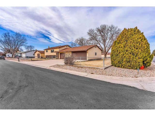 25451 Parkview Dr, Pueblo, CO 81006