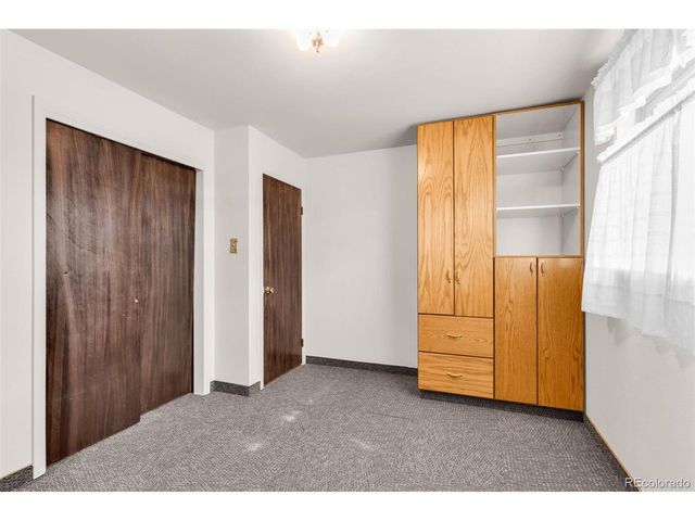 25451 Parkview Dr, Pueblo, CO 81006