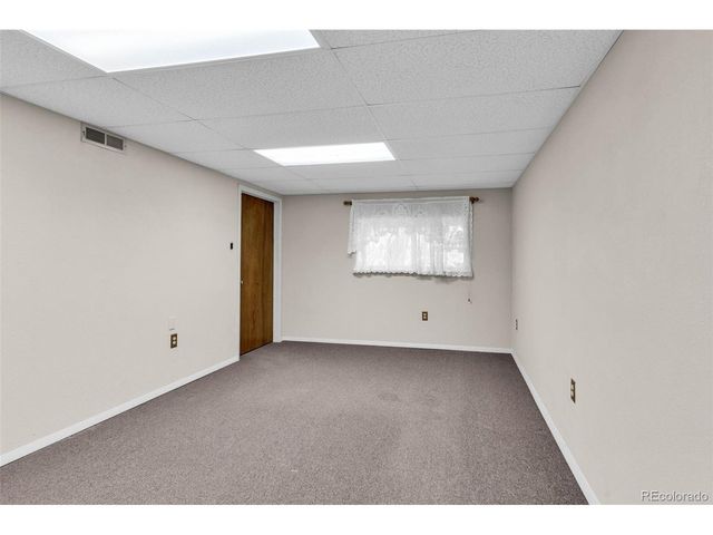 25451 Parkview Dr, Pueblo, CO 81006