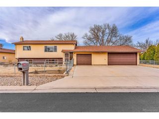 25451 Parkview Dr, Pueblo, CO 81006