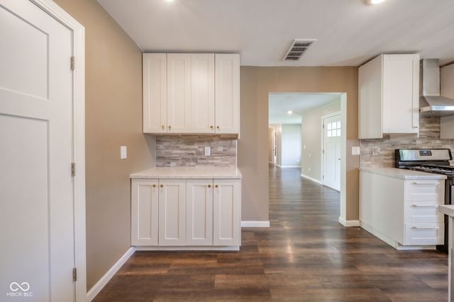 2581 S State Road 103, New Castle, IN 47362