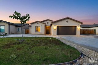 7904 Bristol Spring Avenue, Bakersfield, CA 93313