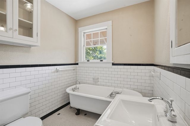 1208 Elizabeth Boulevard, Fort Worth, TX 76110