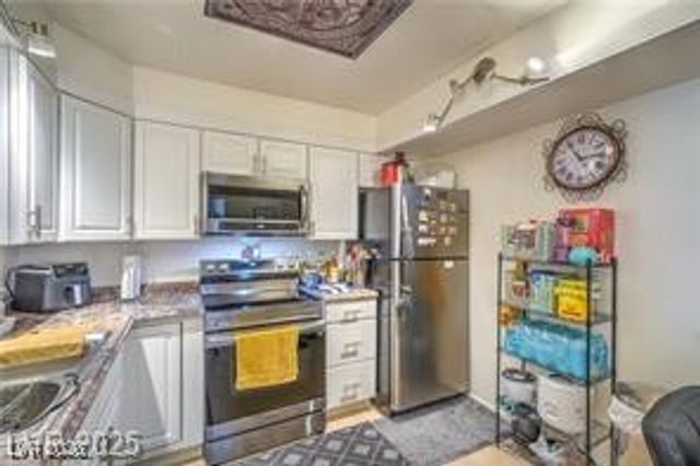 3930 University Center Drive 706, Las Vegas, NV 89119