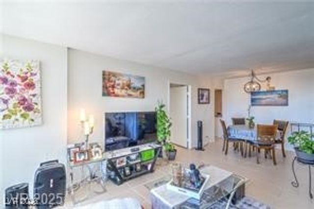 3930 University Center Drive 706, Las Vegas, NV 89119