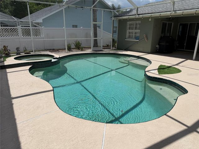 1616 KINSMERE DRIVE, Trinity, FL 34655