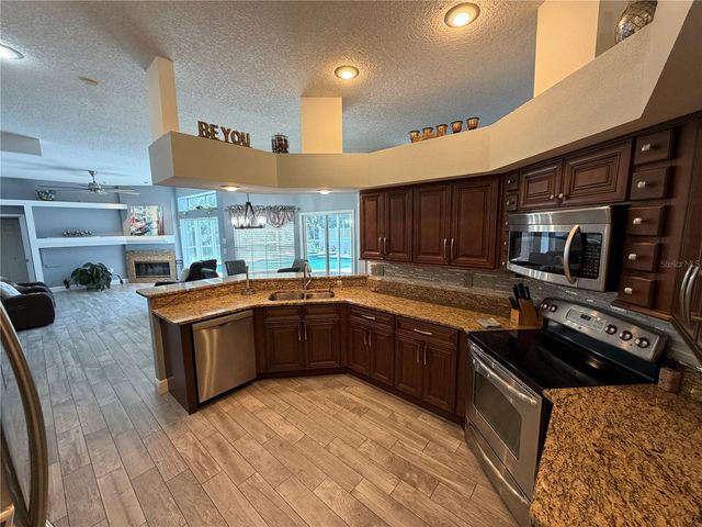 1616 KINSMERE DRIVE, Trinity, FL 34655