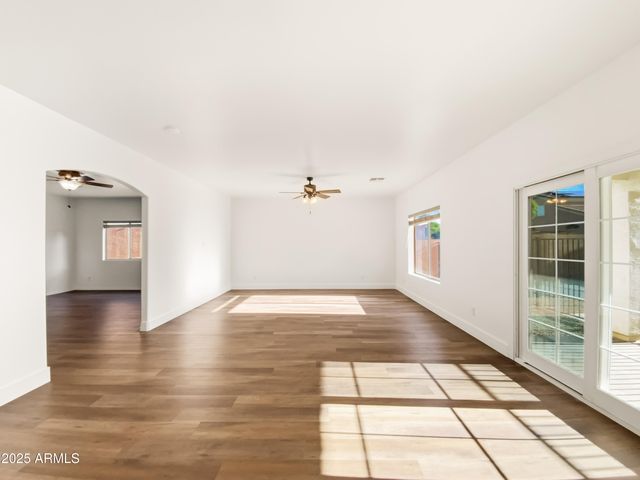 43497 W KIMBERLY Street, Maricopa, AZ 85138