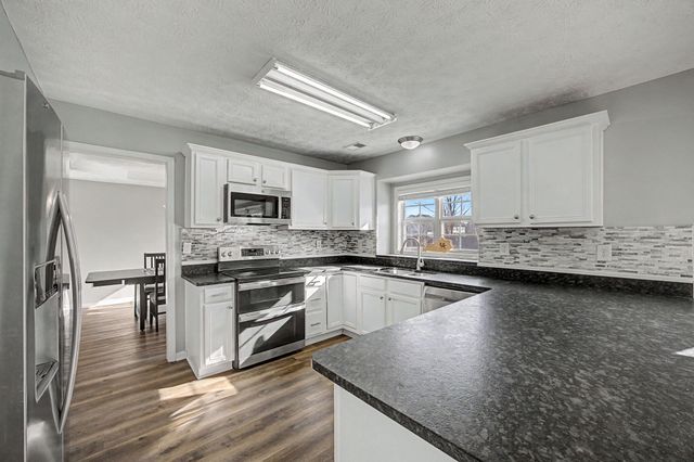 521 Thames Circle, Nicholasville, KY 40356