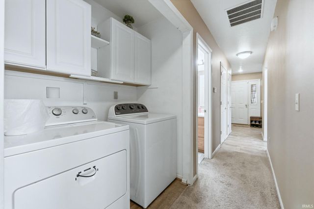 1102 Hideaway Drive, Auburn, IN 46706