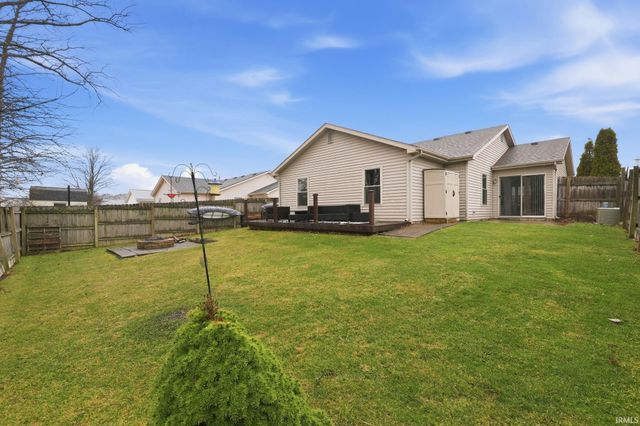 1102 Hideaway Drive, Auburn, IN 46706