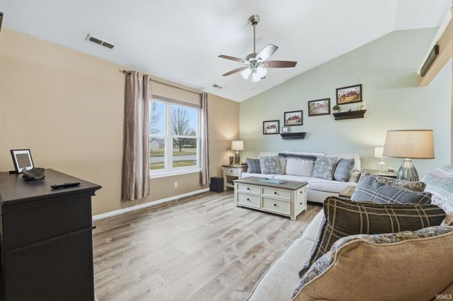 1102 Hideaway Drive, Auburn, IN 46706