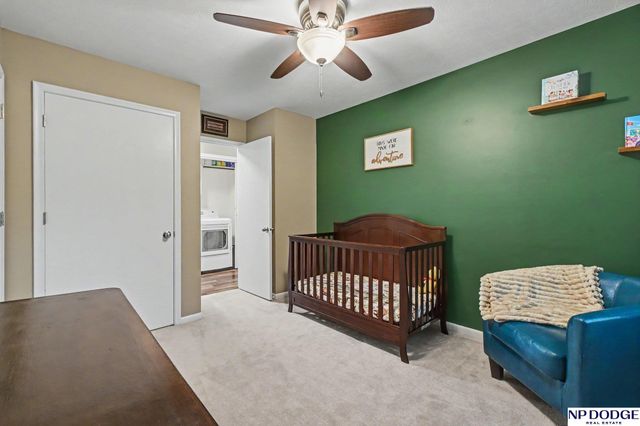 15827 Leavenworth Street, Omaha, NE 68118