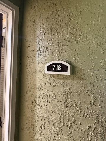 738 CREST PINES DRIVE 718, Orlando, FL 32828