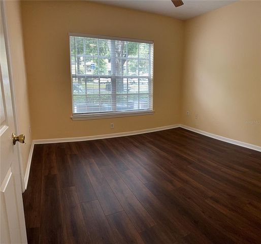 738 CREST PINES DRIVE 718, Orlando, FL 32828