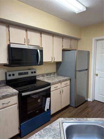 738 CREST PINES DRIVE 718, Orlando, FL 32828