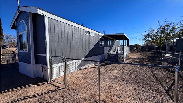 2400 E Lass Avenue, Kingman, AZ 86409