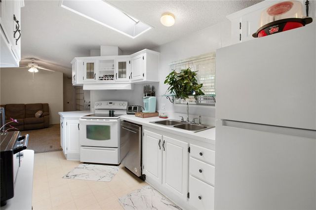 2400 E Lass Avenue, Kingman, AZ 86409