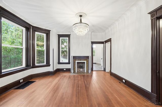 227 Forest Avenue, Cincinnati, OH 45229