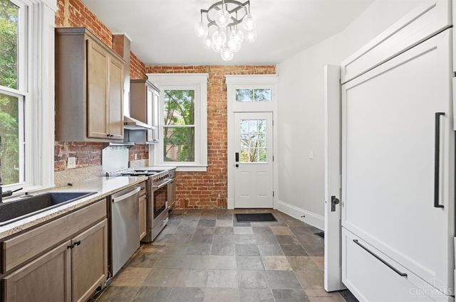 227 Forest Avenue, Cincinnati, OH 45229