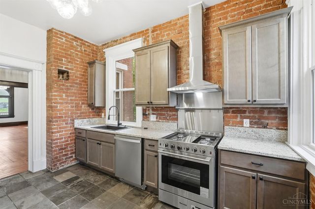 227 Forest Avenue, Cincinnati, OH 45229