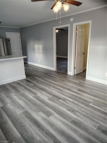 320 Olivia Avenue, Mount Airy, NC 27030