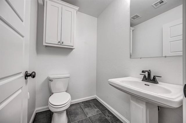 18433 Austin Place, Edmond, OK 73012