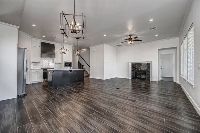 18433 Austin Place, Edmond, OK 73012