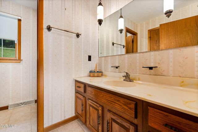 227 Pettyjohn Road, Kingsport, TN 37664