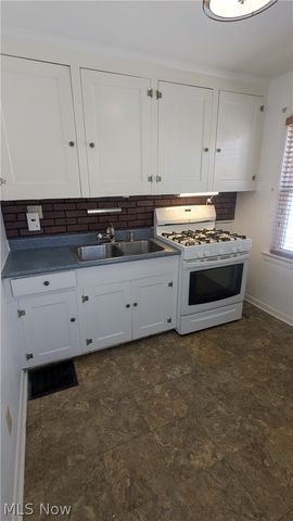 1512 Forest Avenue SE, Massillon, OH 44646