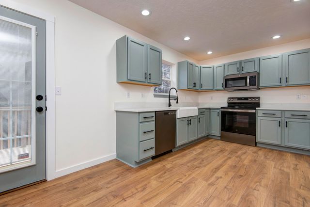 104 Barnridge Road, Highlandville, MO 65669