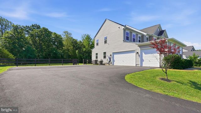 124 BROOKE POINT CT, Stafford, VA 22554