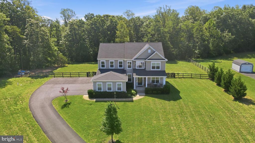 124 BROOKE POINT CT, Stafford, VA 22554