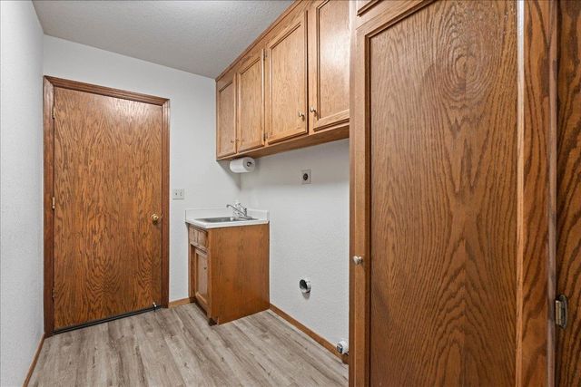 3401 Riverdale Way, Carmichael, CA 95608