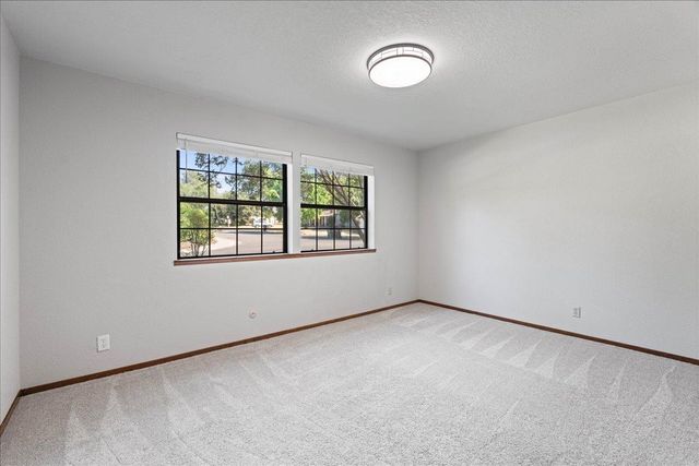 3401 Riverdale Way, Carmichael, CA 95608