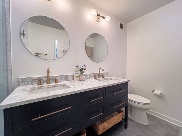 340 W Superior Street 701, Chicago, IL 60654