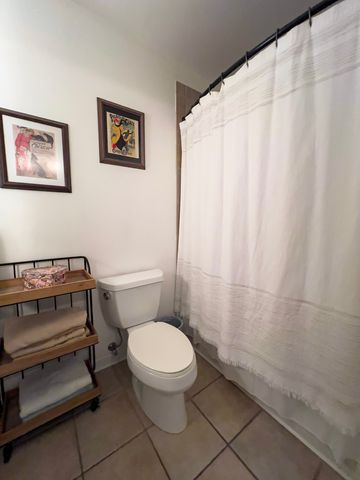 340 W Superior Street 701, Chicago, IL 60654