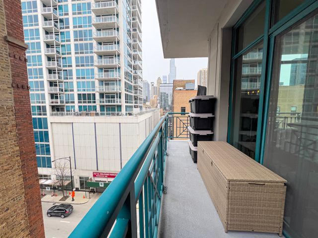 340 W Superior Street 701, Chicago, IL 60654