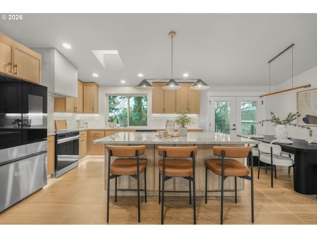 1711 Nw 19TH St, Gresham, OR 97030