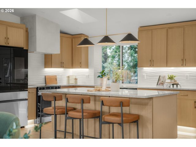 1711 Nw 19TH St, Gresham, OR 97030