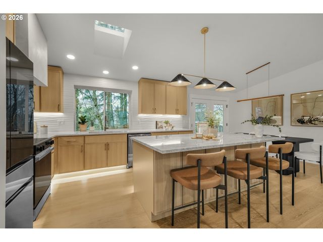 1711 Nw 19TH St, Gresham, OR 97030