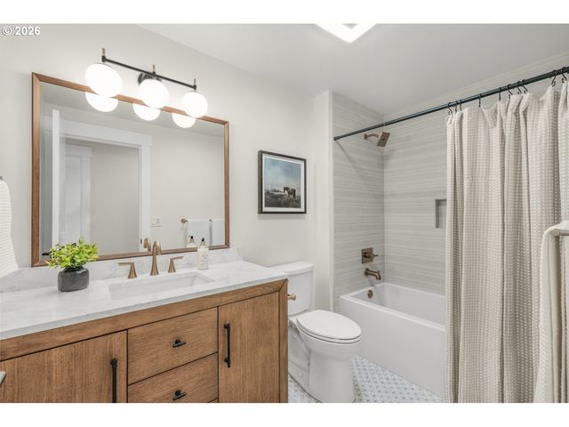 1711 Nw 19TH St, Gresham, OR 97030