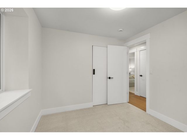 1711 Nw 19TH St, Gresham, OR 97030