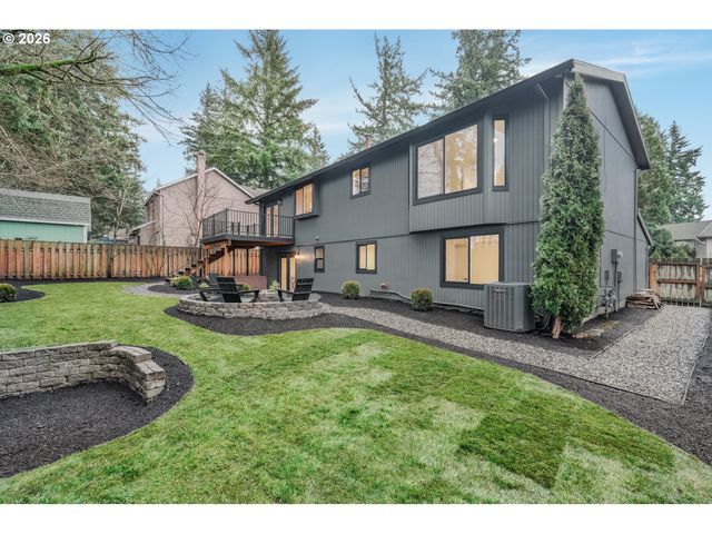 1711 Nw 19TH St, Gresham, OR 97030