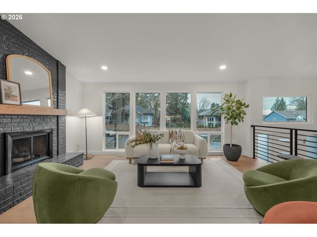 1711 Nw 19TH St, Gresham, OR 97030