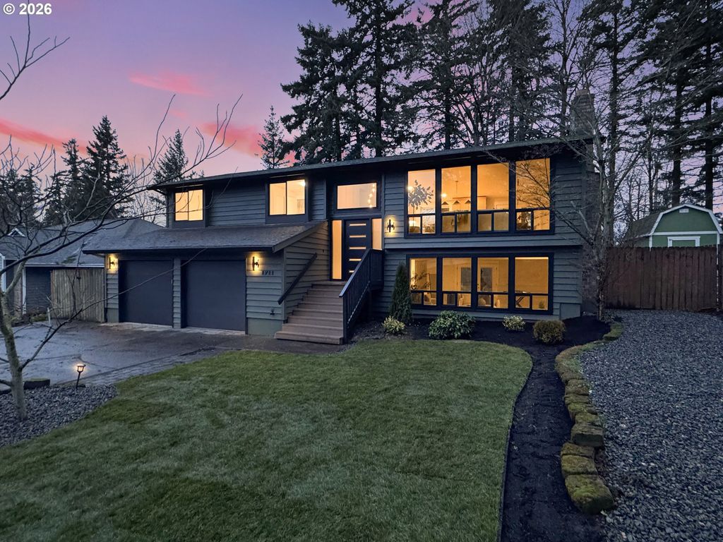 1711 Nw 19TH St, Gresham, OR 97030