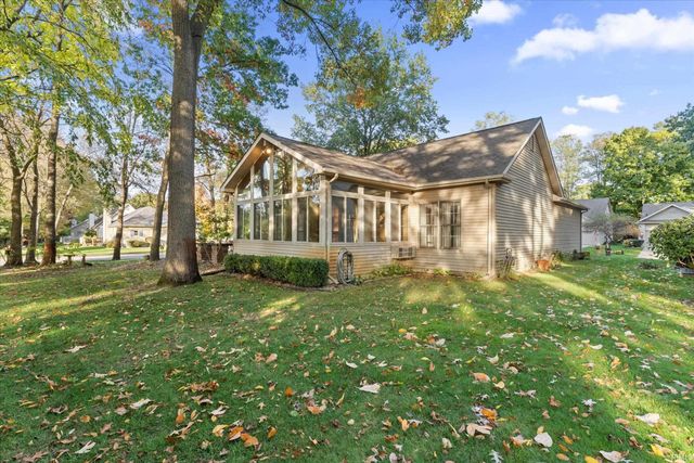 2217 Woodland Court, Elkhart, IN 46514