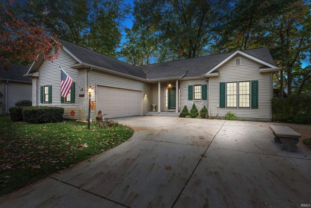 2217 Woodland Court, Elkhart, IN 46514